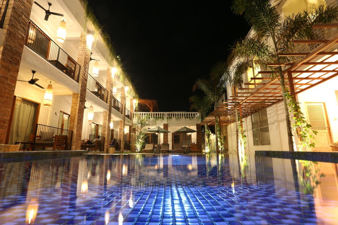Abdi Hotel กีลีตราวางัน ภายนอก รูปภาพ