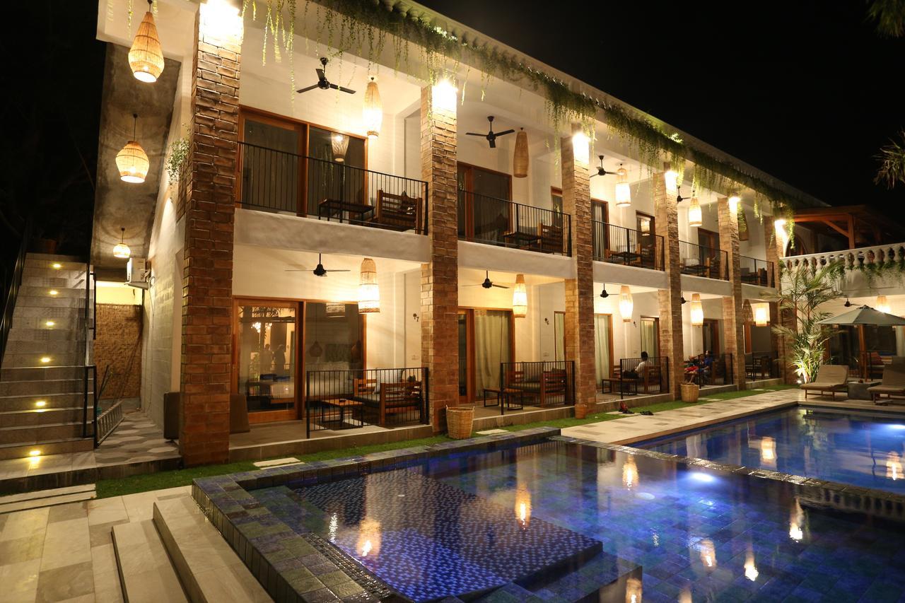 Abdi Hotel กีลีตราวางัน ภายนอก รูปภาพ