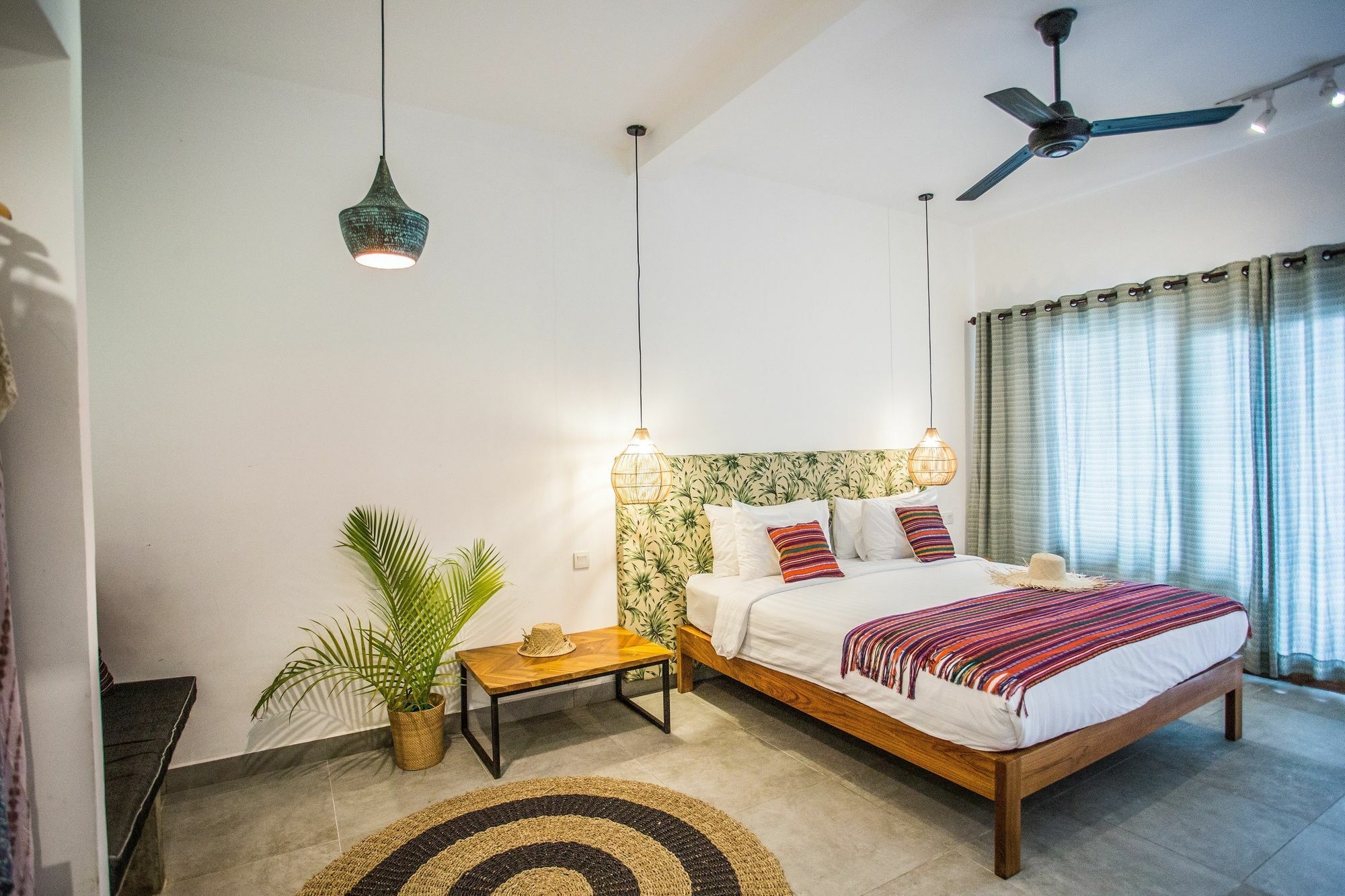 Abdi Hotel กีลีตราวางัน ภายนอก รูปภาพ